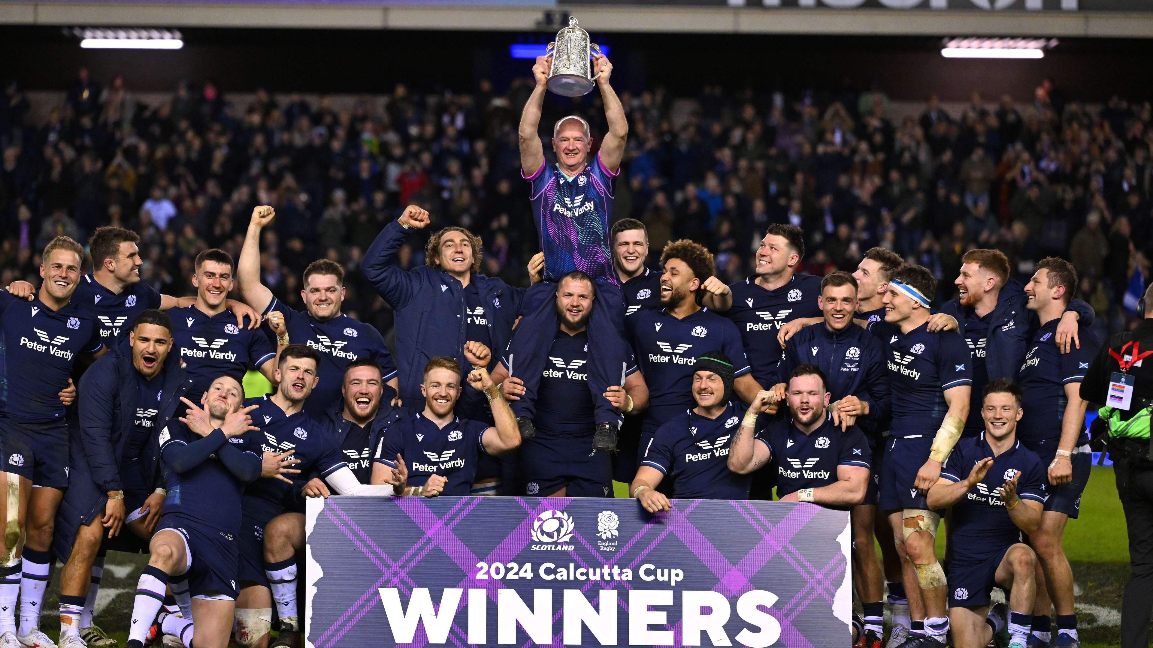 一家足球俱 一家足球俱